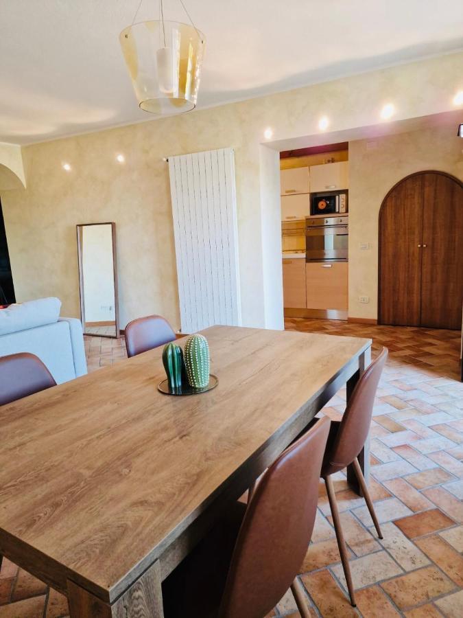 Thomas' Castle Apartment Поцоленго Екстериор снимка
