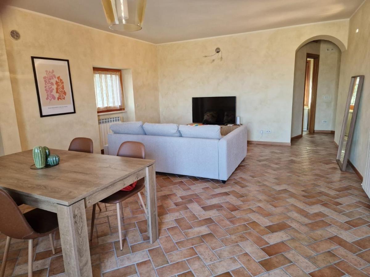 Thomas' Castle Apartment Поцоленго Екстериор снимка